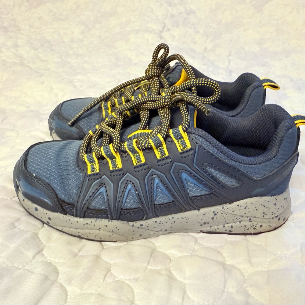 Boys High Sierra Trail Sneaker Shoe